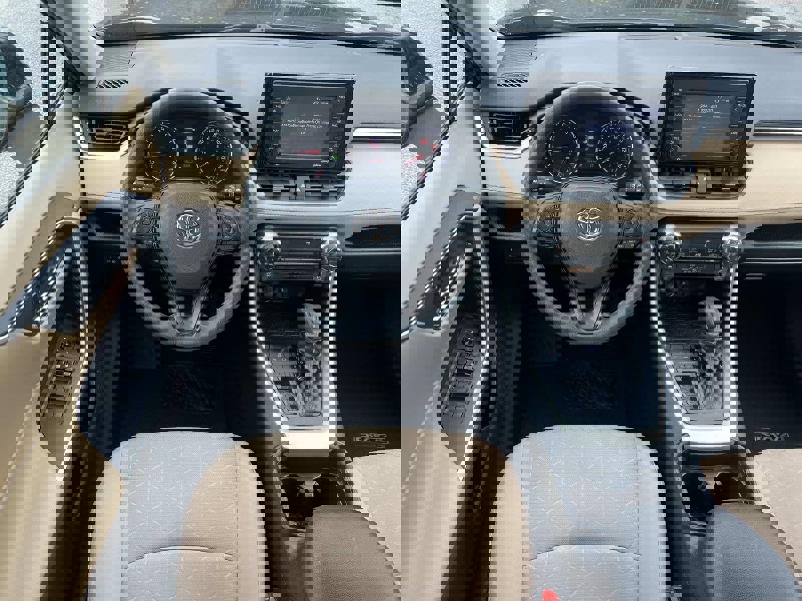 Used 2021 Toyota RAV4 XLE image 23