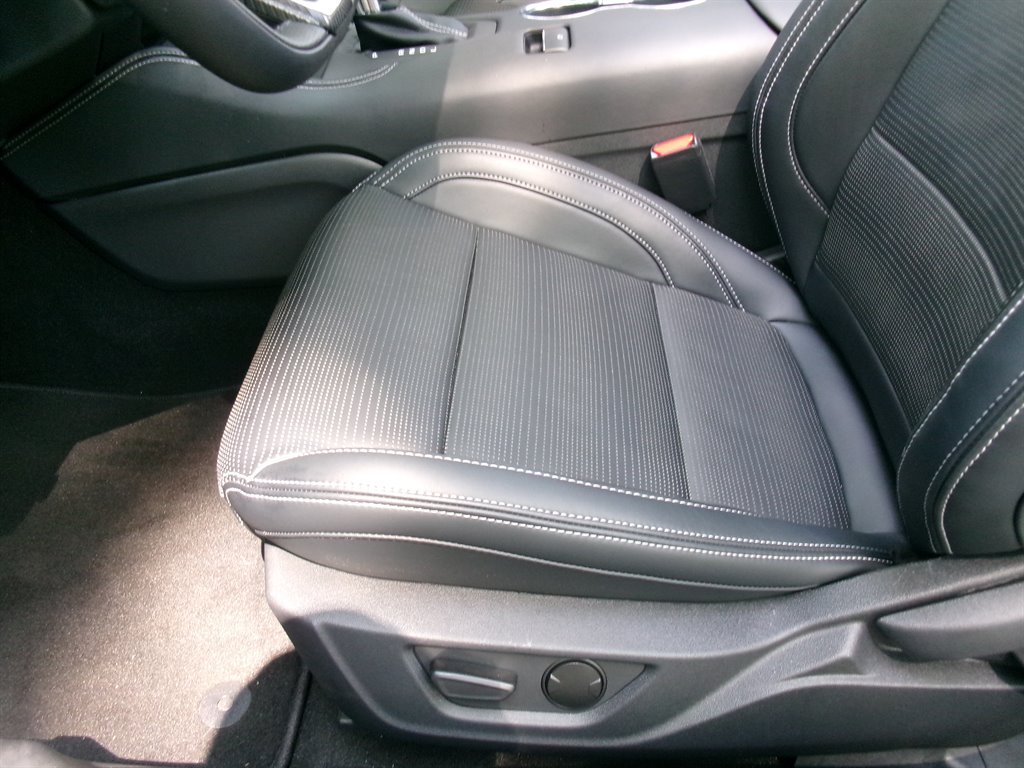 Used 2025 Ford Mustang Premium RWD image 13
