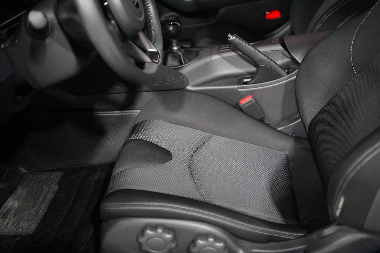 Used 2025 Nissan Z Sport w/ Floor Mat Package RWD image 71