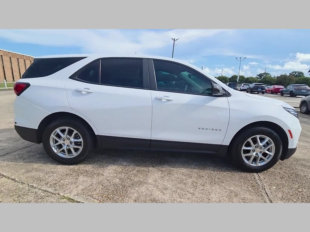 Used 2023 Chevrolet Equinox LS FWD image 36