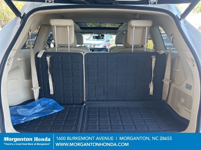 Used 2015 Toyota Highlander Limited Platinum AWD/4WD image 36