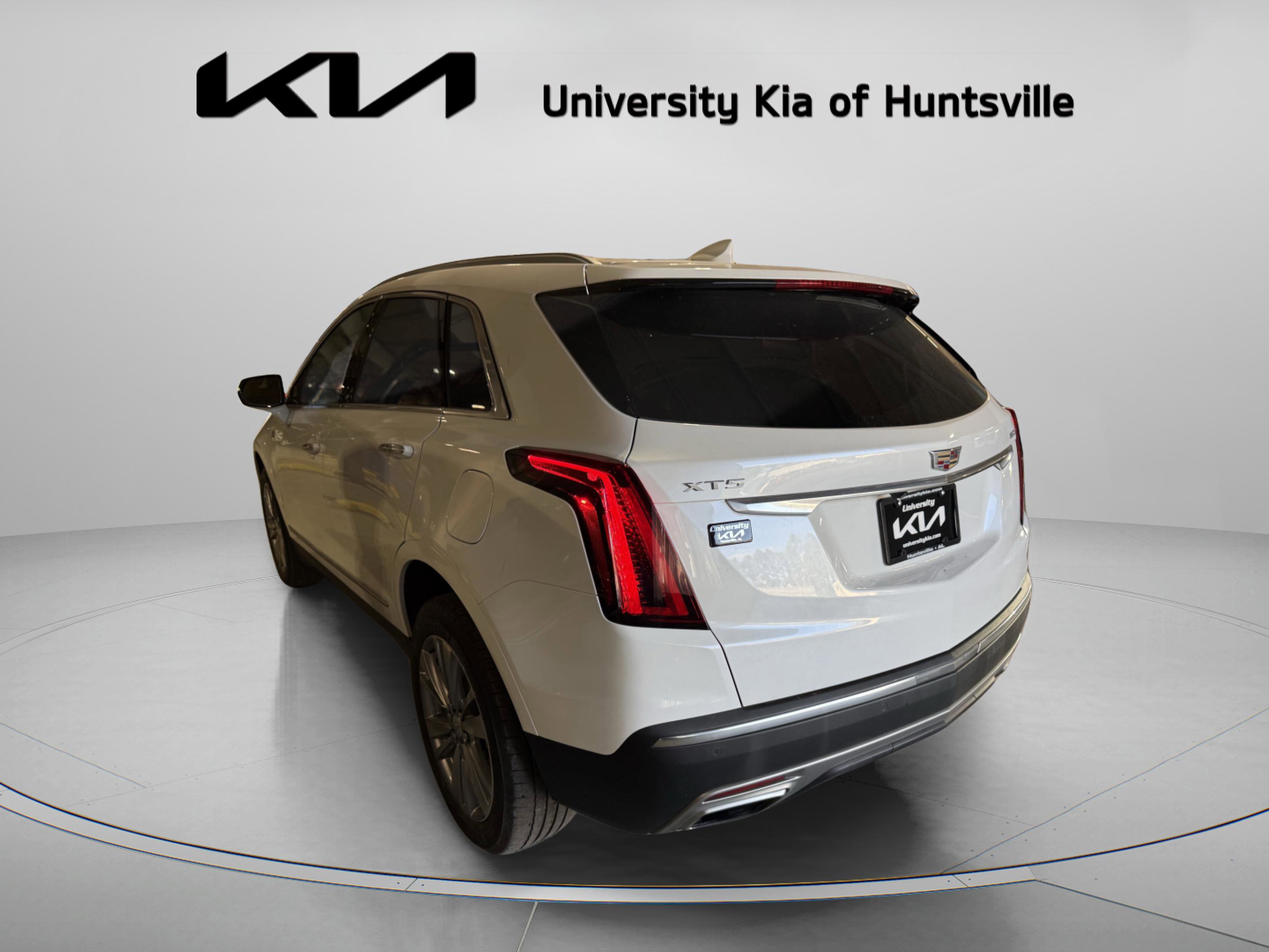 Used 2024 Cadillac XT5 Premium Luxury image 6