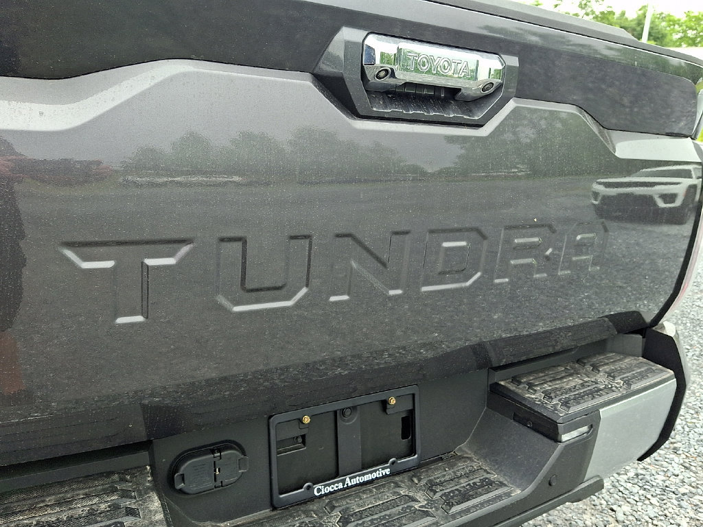 Used 2024 Toyota Tundra Limited AWD/4WD image 36