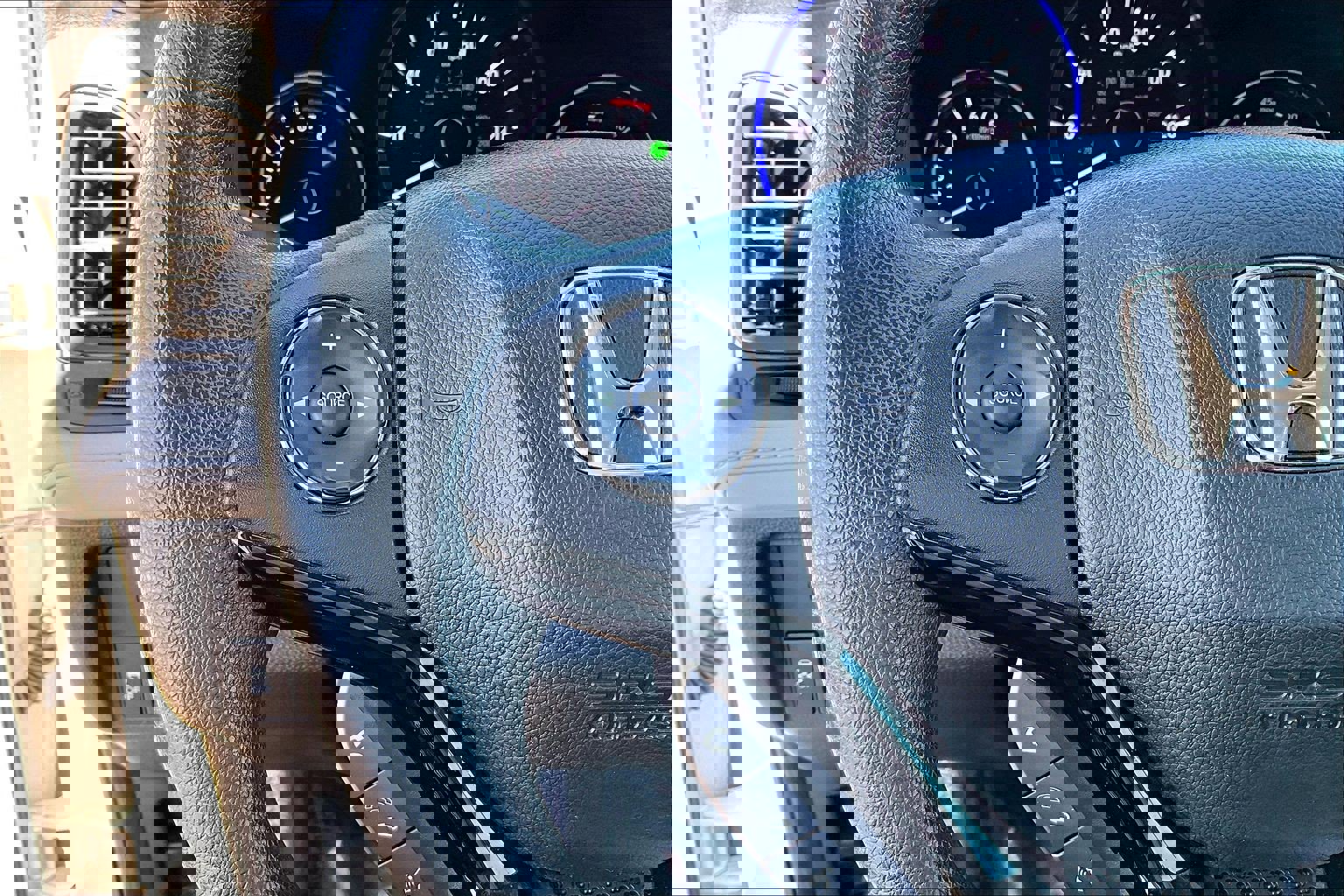 Used 2022 Honda HR-V LX image 12