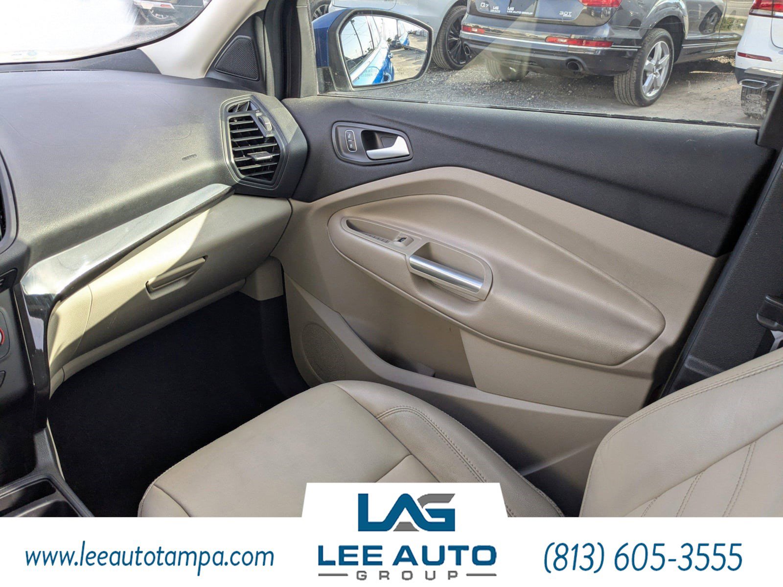 Used 2019 Ford Escape Titanium image 18