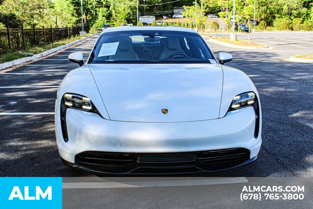 Used 2021 Porsche Taycan image 10