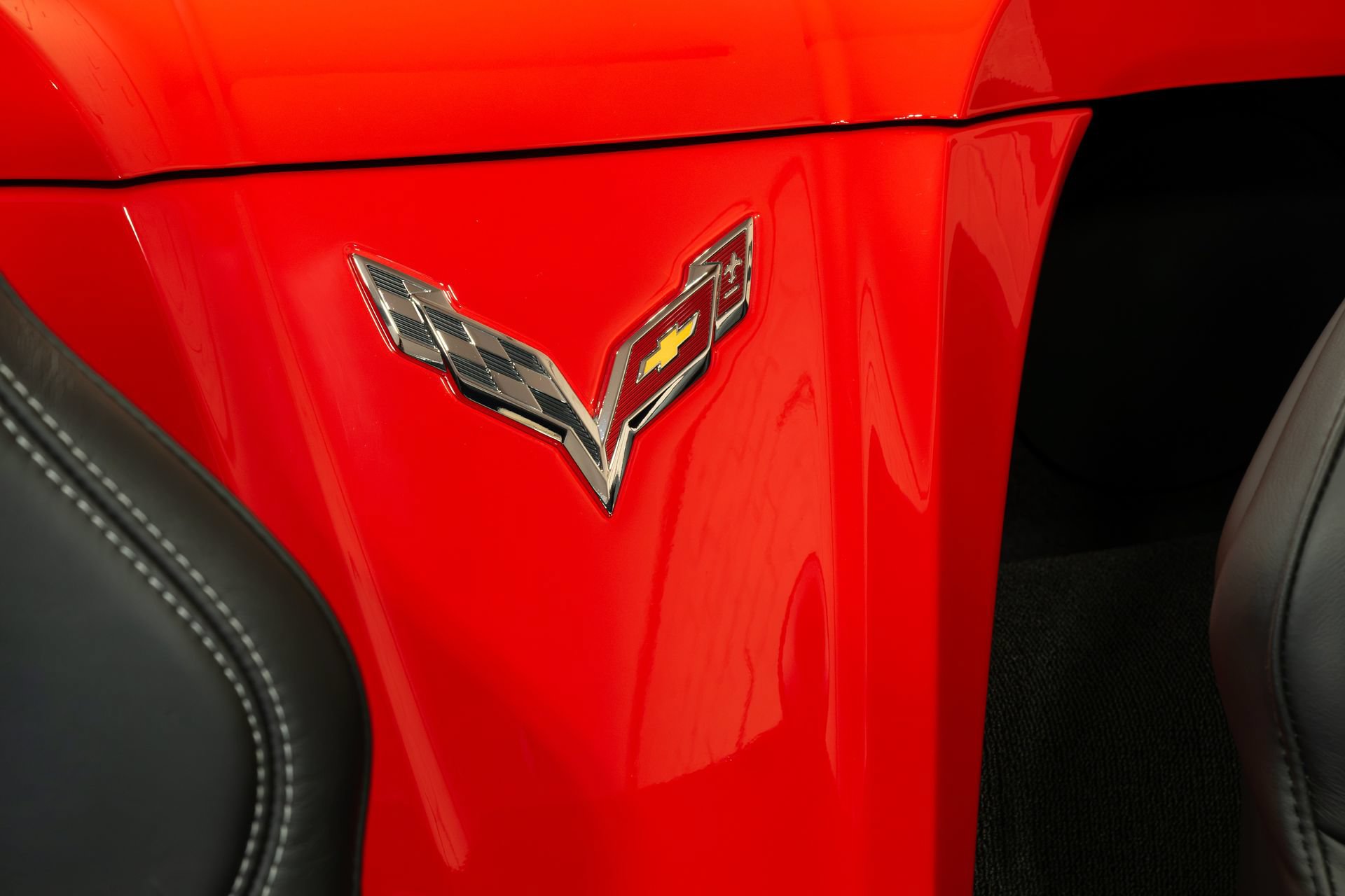Used 2014 Chevrolet Corvette Stingray Convertible w/ 3LT Preferred Equipment Group RWD image 30