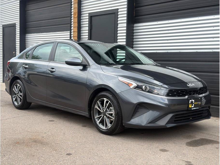 Used 2024 Kia Forte LXS FWD image 12