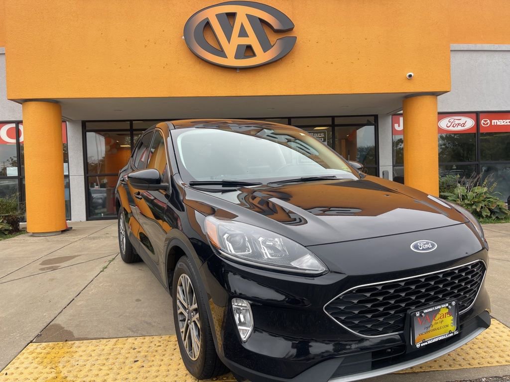Used 2022 Ford Escape SEL w/ Technology Package FWD image 1