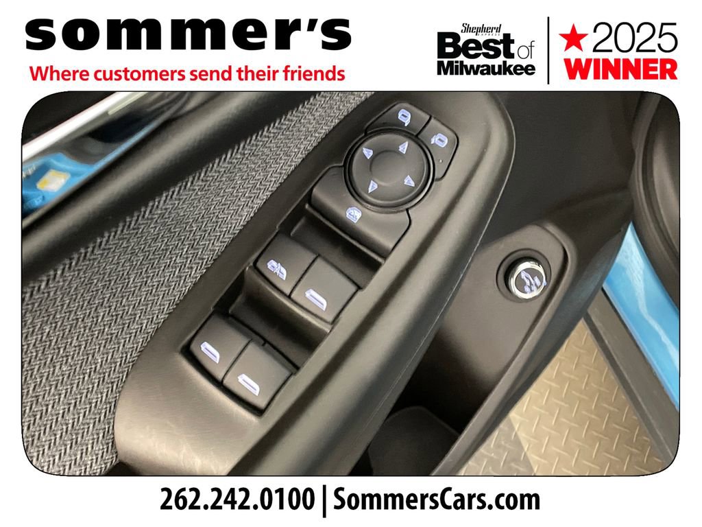 Used 2025 Chevrolet TrailBlazer LT w/ Convenience Package AWD/4WD image 11