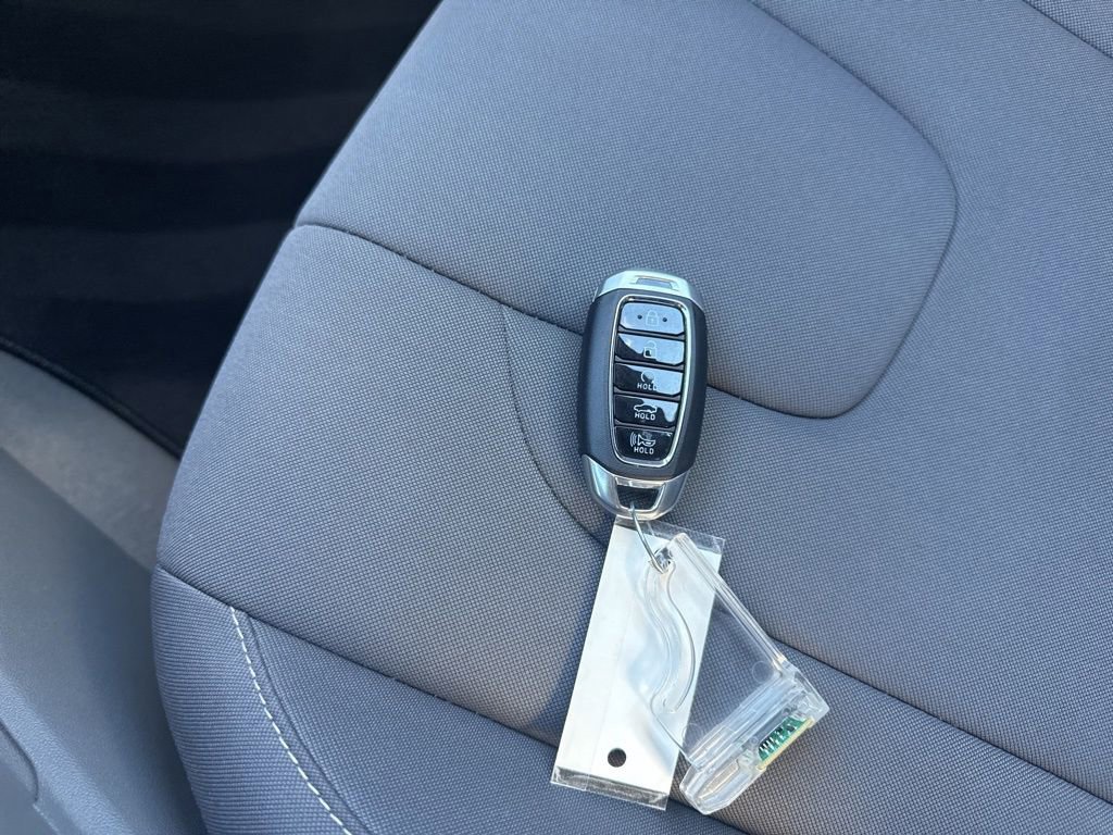 Used 2023 Hyundai Elantra SEL image 35