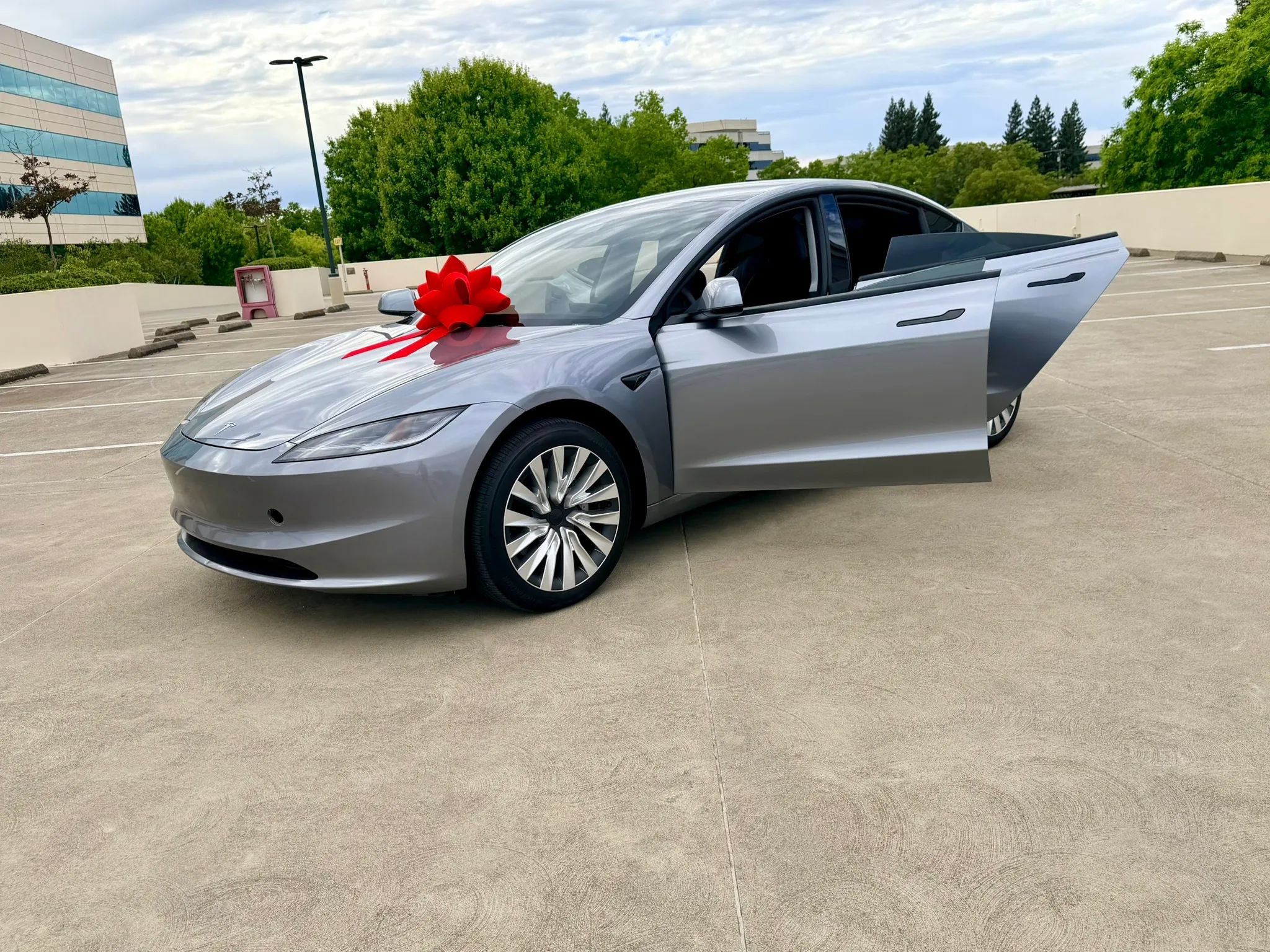 Used 2025 Tesla Model 3 Long Range RWD image 56