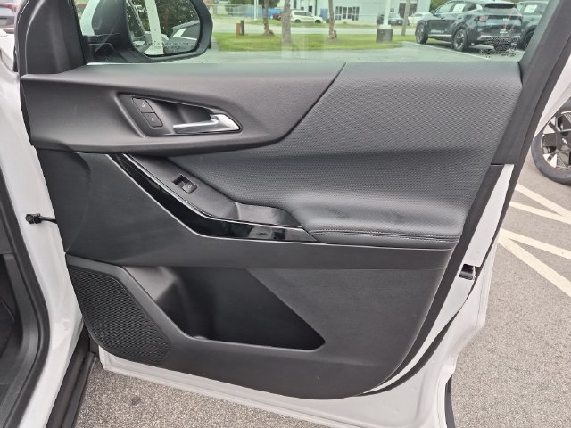 Used 2026 Chevrolet Equinox LT w/ Convenience Package II FWD image 26