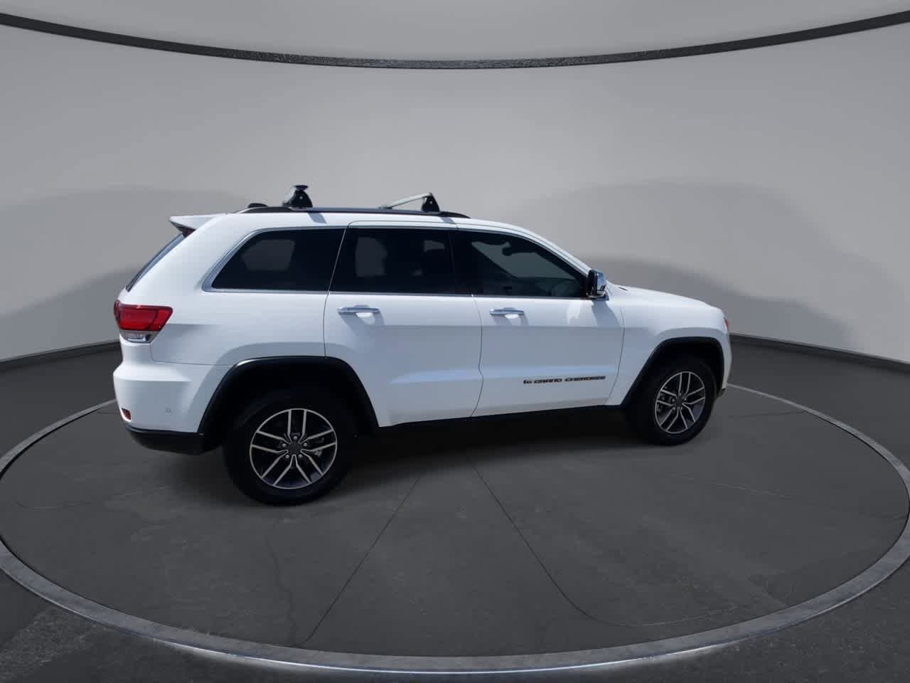 Used 2022 Jeep Grand Cherokee Limited w/ Trailer Tow Group IV AWD/4WD image 8