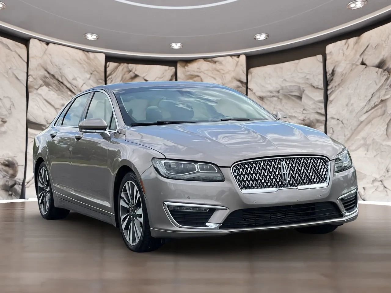 Used 2018 Lincoln MKZ Reserve w/ Luxury Package FWD image 3