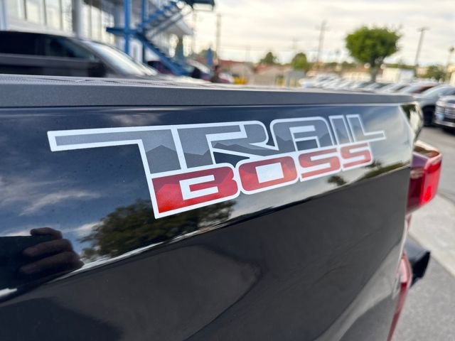 Used 2020 Chevrolet Silverado 1500 LT Trail Boss image 27