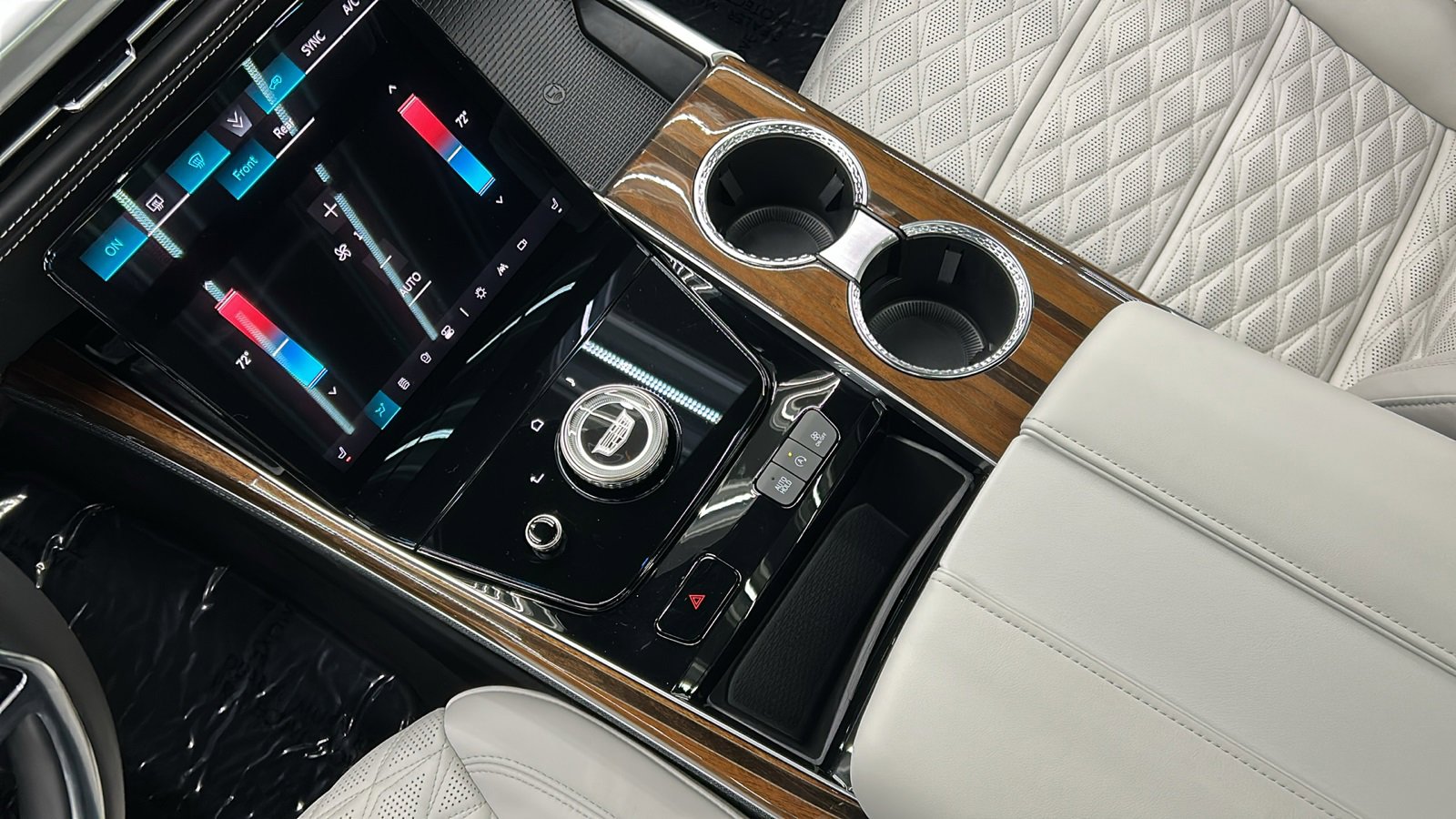 Used 2025 Cadillac Escalade Sport Platinum image 23