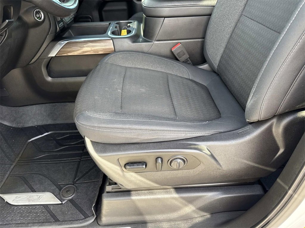 Used 2019 Chevrolet Silverado 1500 LT Trail Boss image 11