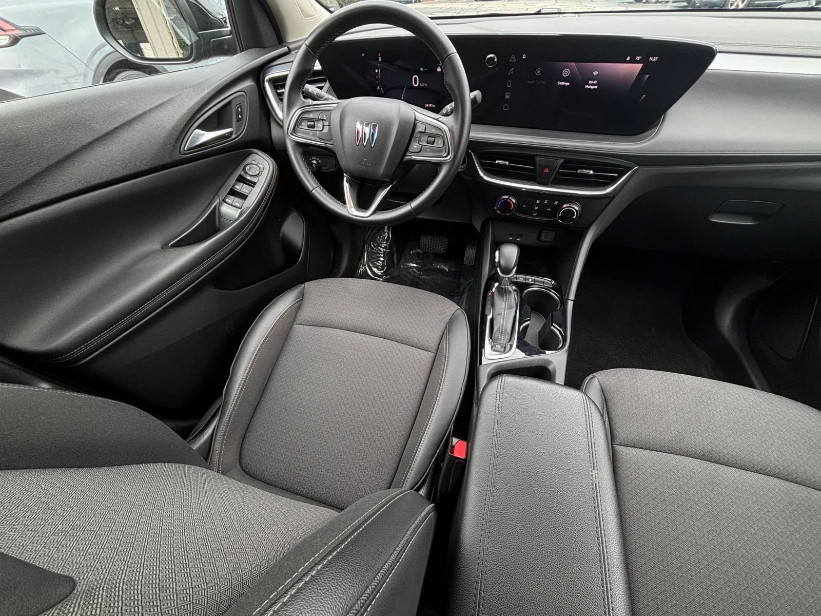 Used 2025 Buick Encore GX Preferred FWD image 34