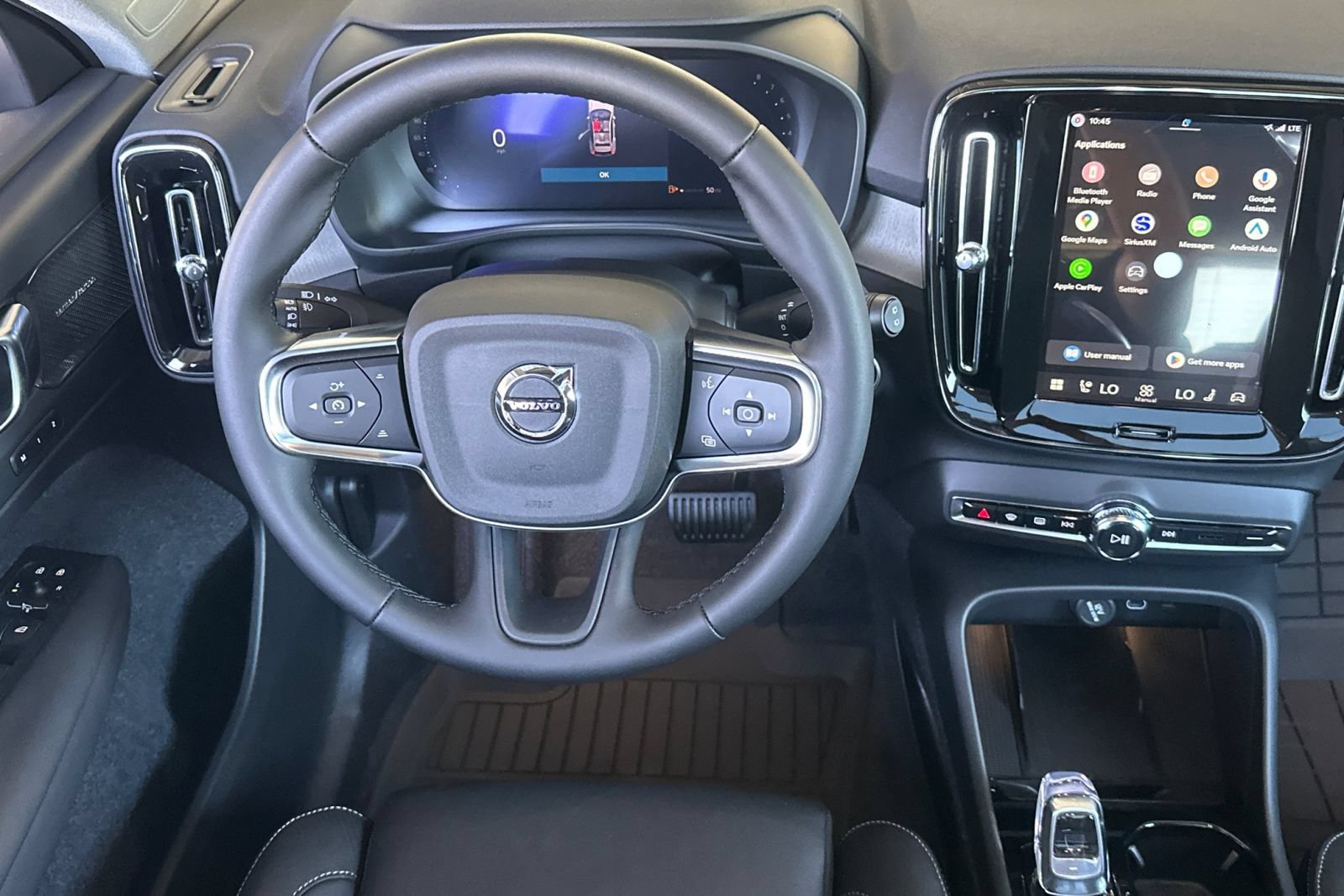 New 2026 Volvo XC40 B5 Plus w/ Climate Package AWD/4WD image 15