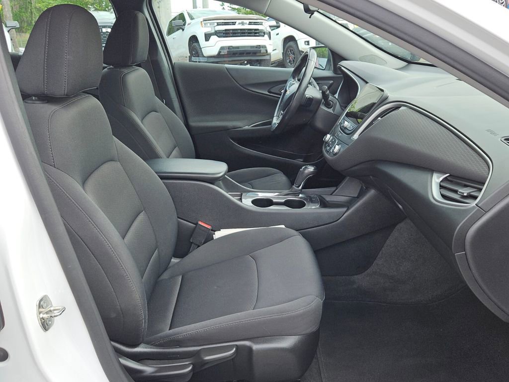 Used 2020 Chevrolet Malibu RS FWD image 15