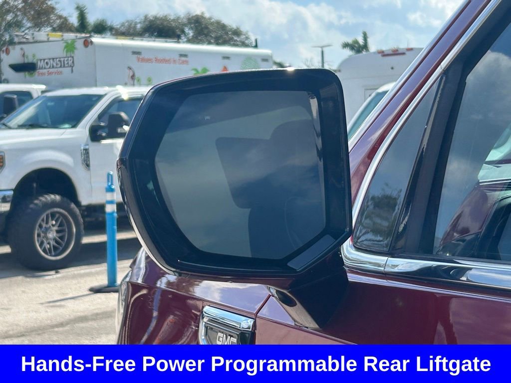 Used 2023 GMC Yukon XL SLT image 16