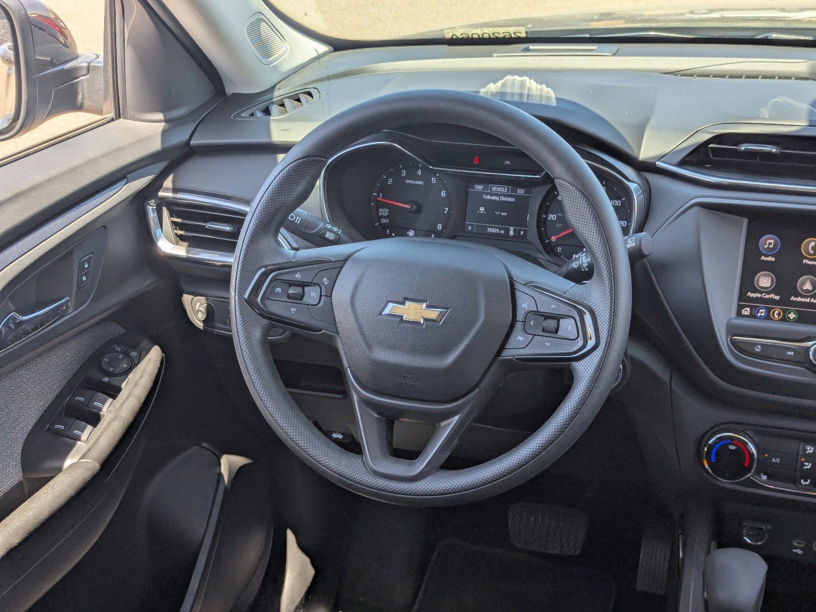 Used 2023 Chevrolet TrailBlazer LT FWD image 16