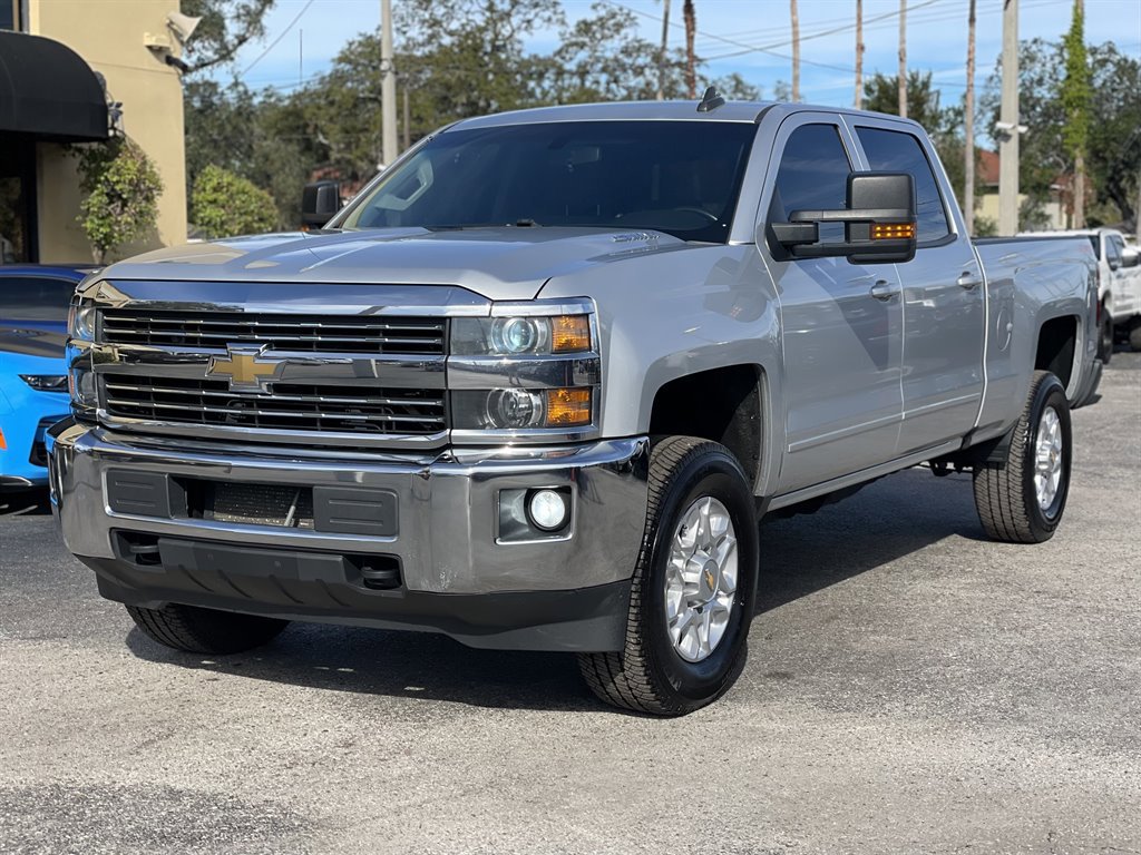 Used 2016 Chevrolet Silverado 2500 LT w/ LT Convenience Package AWD/4WD image 9