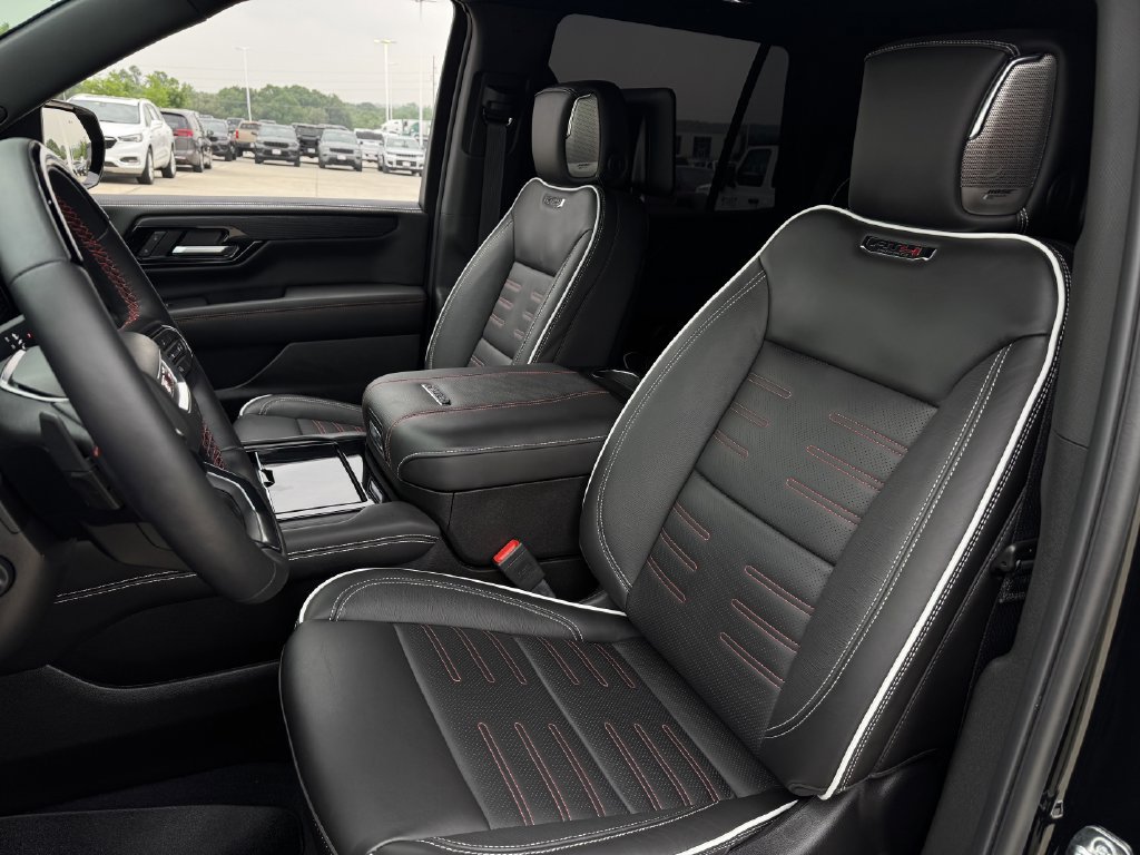 Used 2026 GMC Yukon AT4 Ultimate AWD/4WD image 25