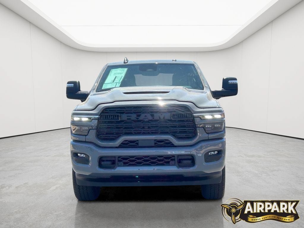 New 2026 RAM 2500 Laramie AWD/4WD image 9