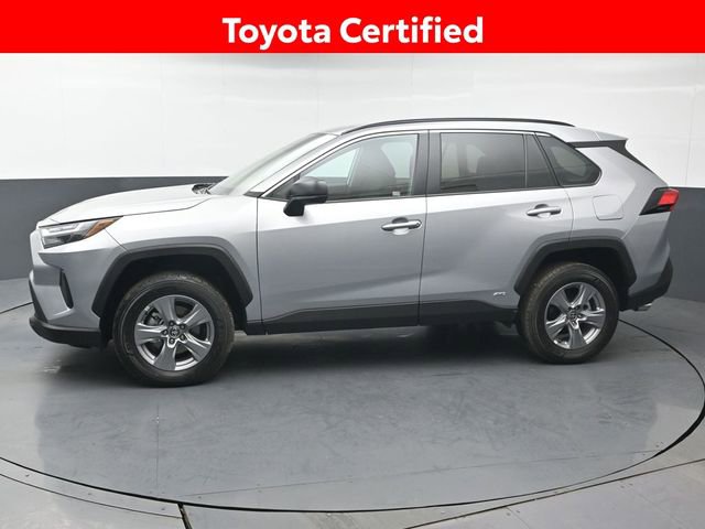 Certified 2025 Toyota RAV4 LE AWD/4WD image 2