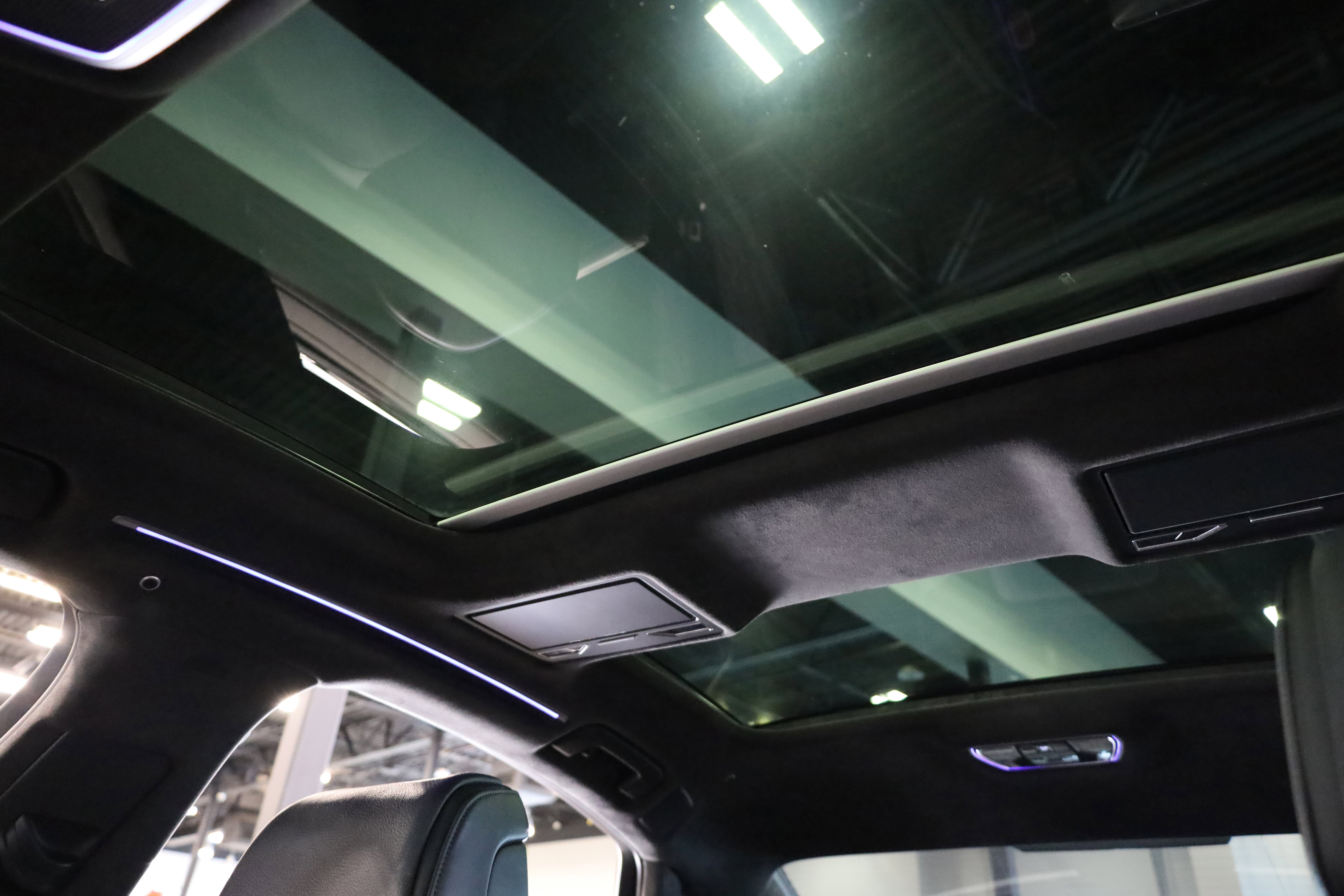 Used 2020 Audi A8 L 4.0T w/ Sport Plus Package image 36