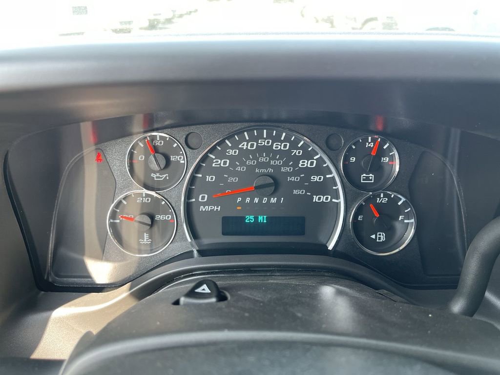 New 2025 Chevrolet Express 3500 Extended w/ Driver Convenience Package image 10