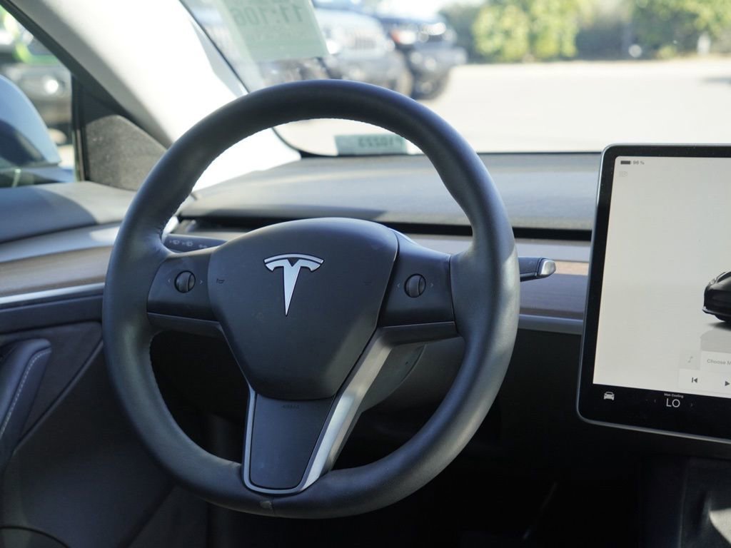 Used 2023 Tesla Model 3 Standard Range image 23