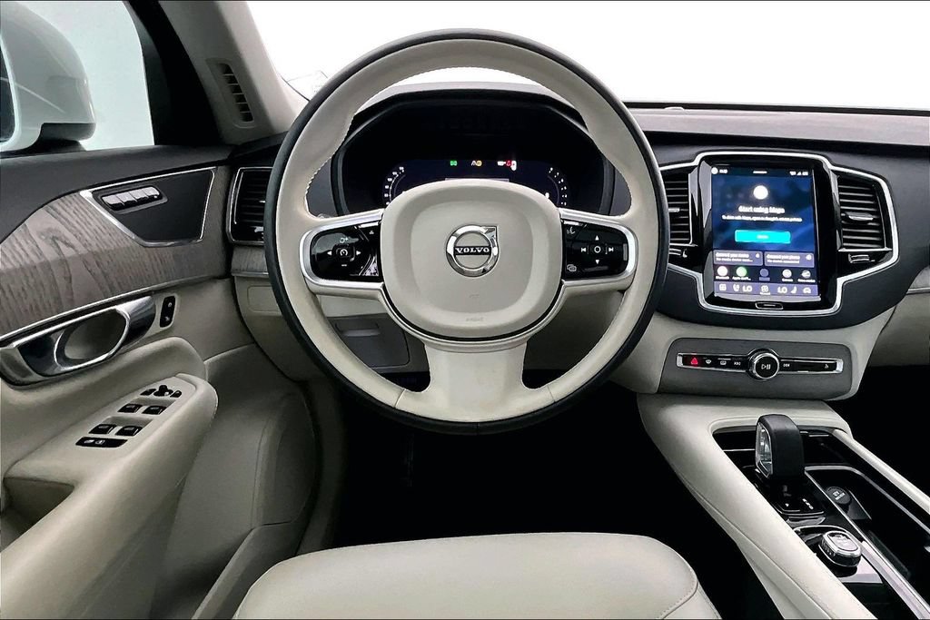 Certified 2025 Volvo XC90 B6 Plus w/ Protection Package Premier AWD/4WD image 6
