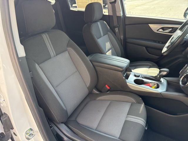Used 2025 Chevrolet Blazer LT AWD/4WD image 30