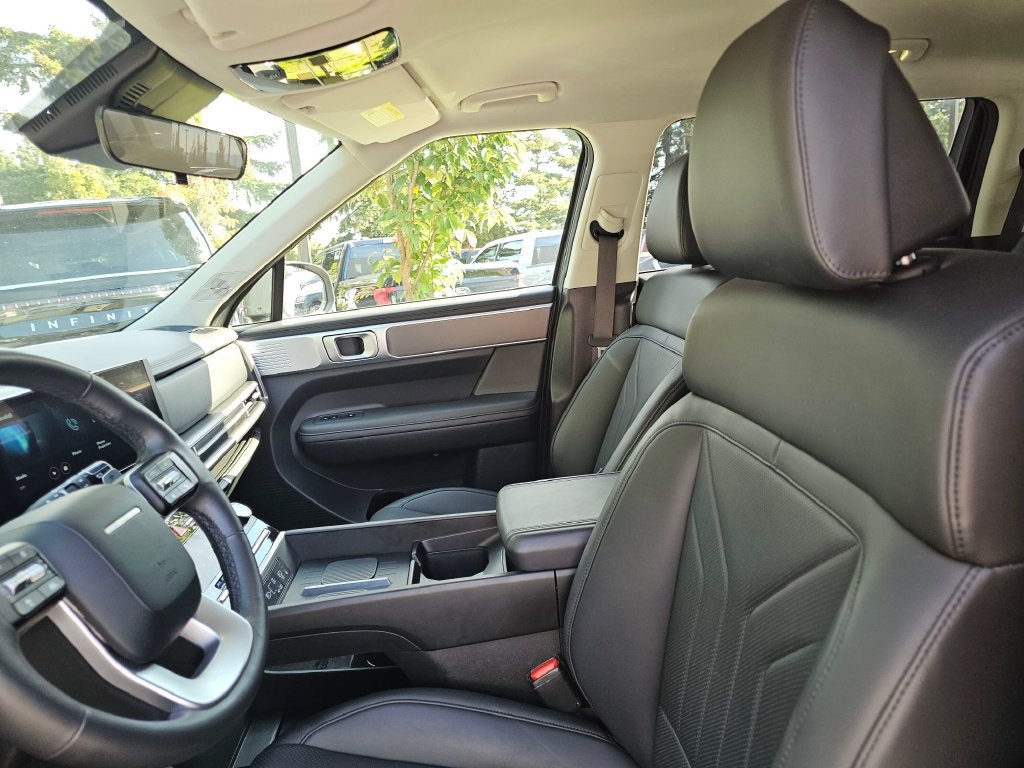 Used 2025 Hyundai Santa Fe SEL AWD/4WD image 24