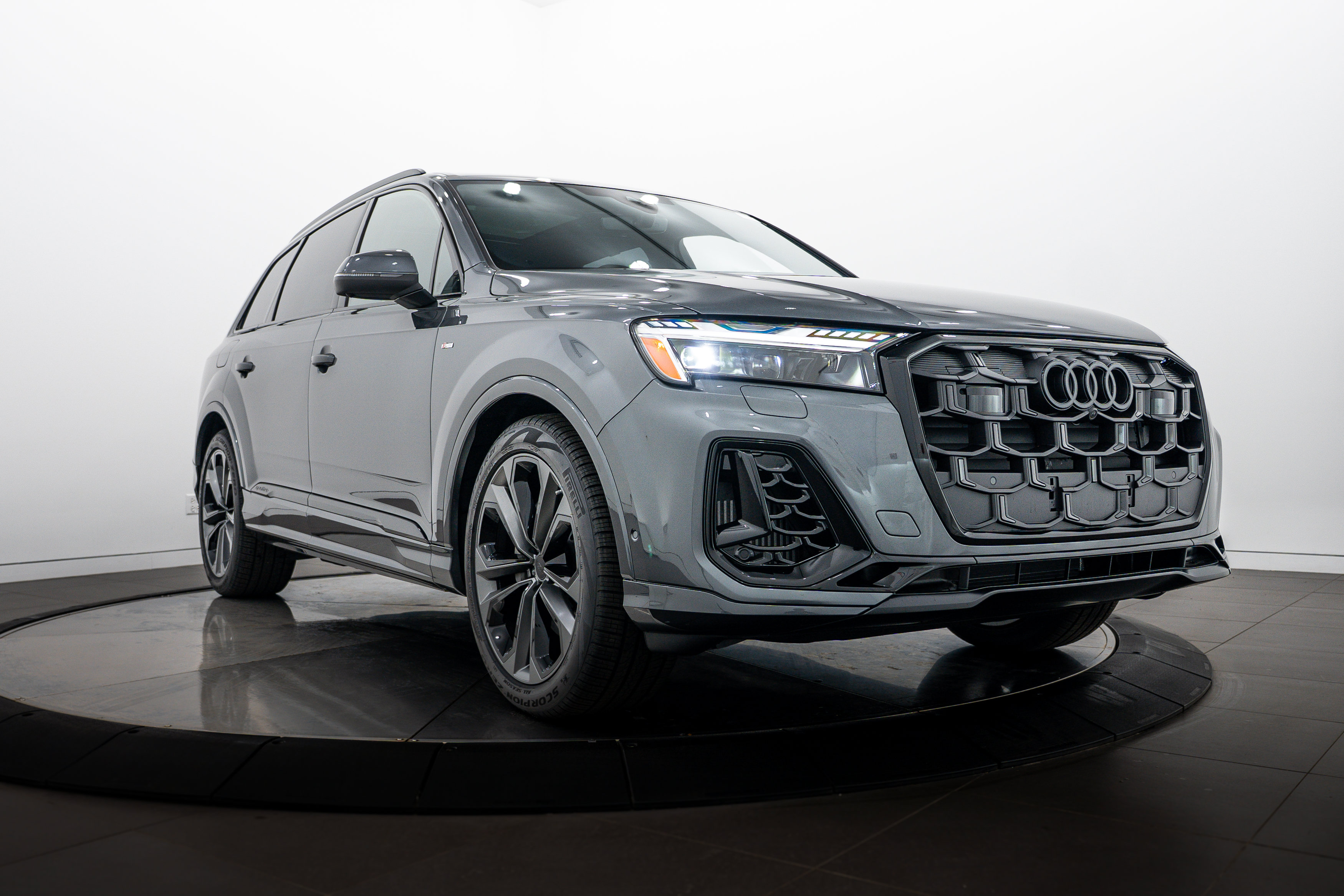 New 2026 Audi Q7 3.0T Prestige AWD/4WD image 1