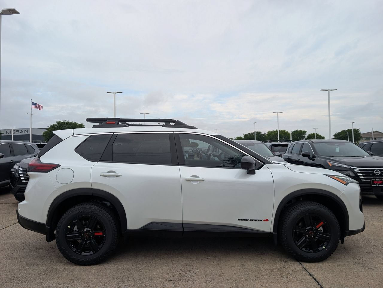 New 2026 Nissan Rogue SV AWD/4WD image 3