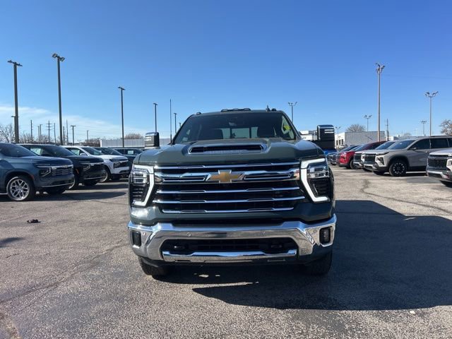 Certified 2025 Chevrolet Silverado 2500 LTZ w/ LTZ Convenience Package image 8
