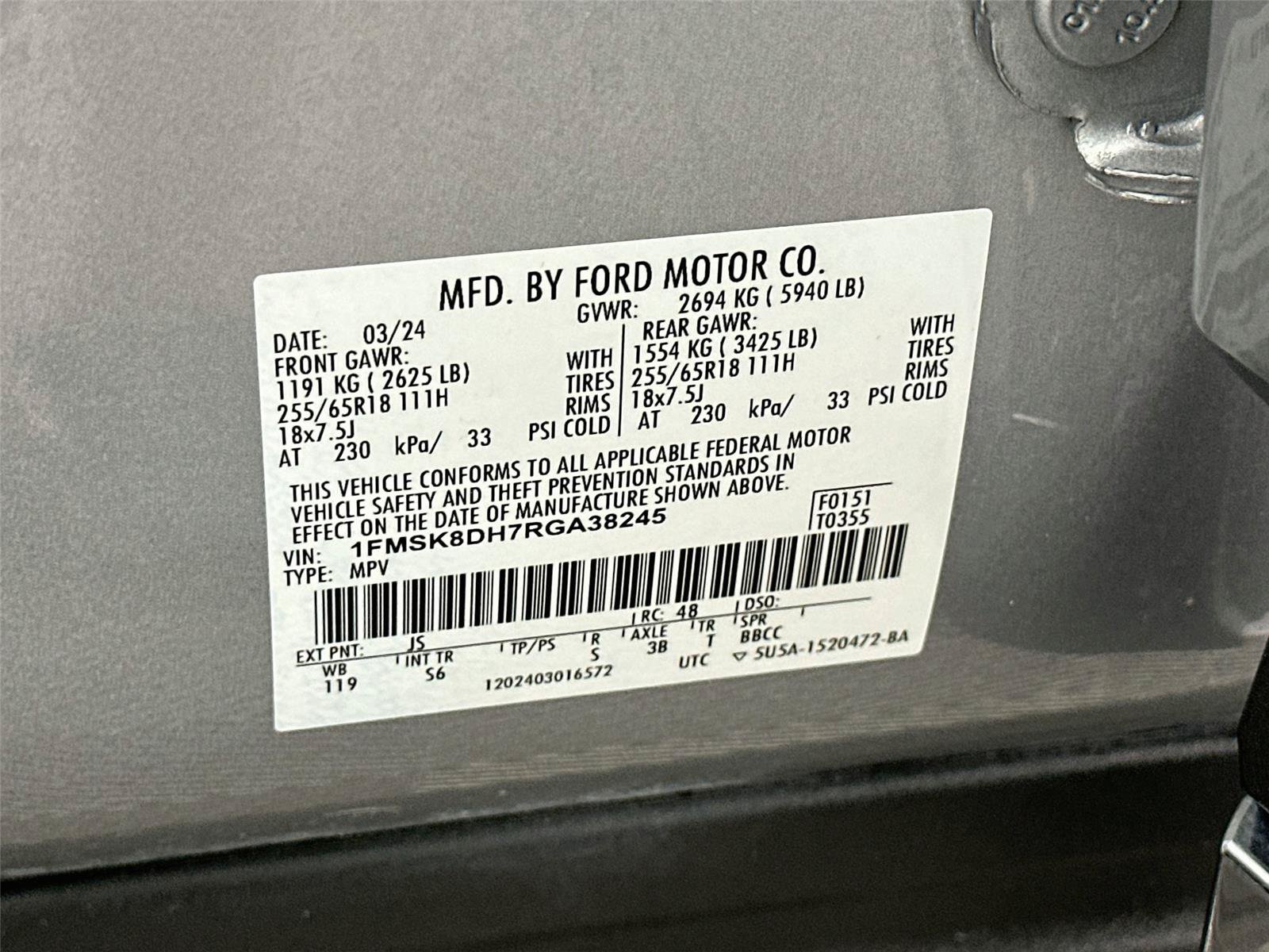 Used 2024 Ford Explorer XLT w/ Equipment Group 202A AWD/4WD image 22