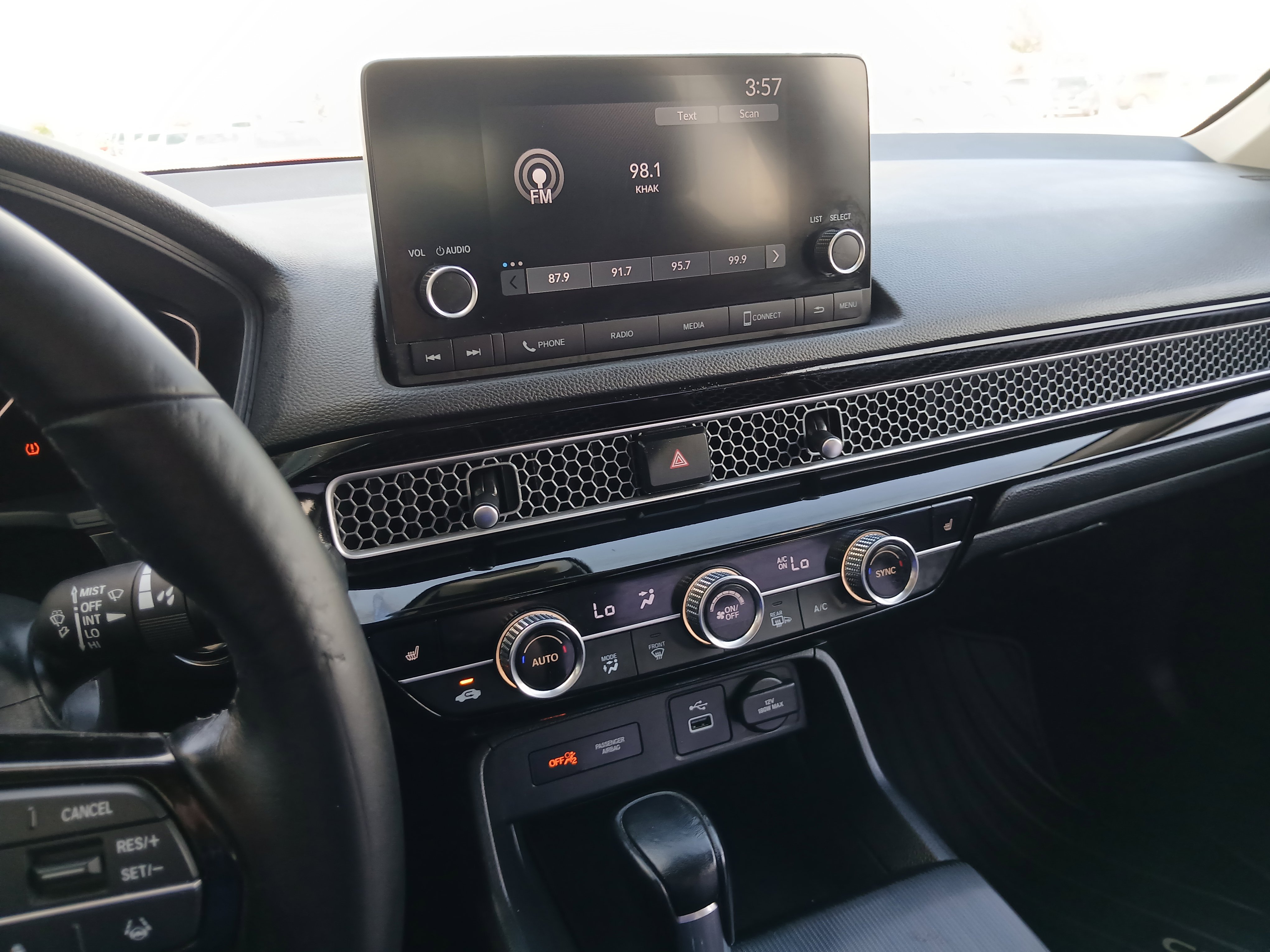 Used 2022 Honda Civic EX image 11