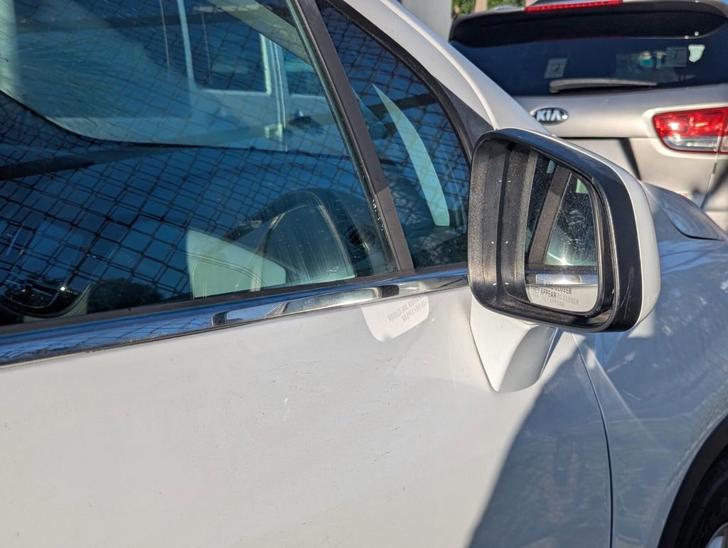 Used 2020 Chevrolet Trax LT FWD image 19