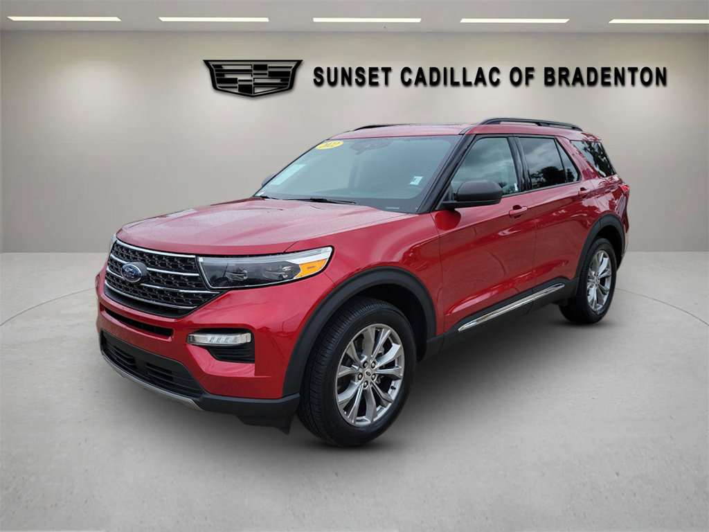 Used 2022 Ford Explorer XLT w/ Equipment Group 202A image 8