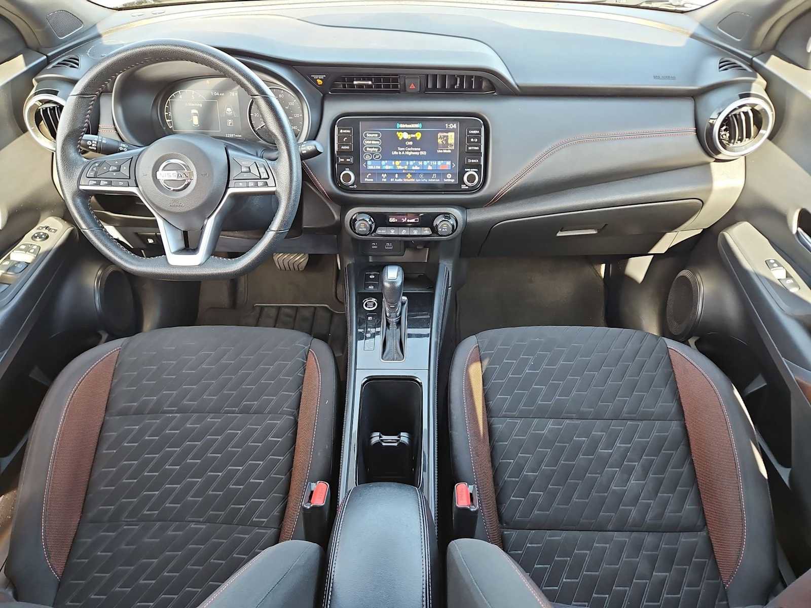 Used 2021 Nissan Kicks SR w/ Interior Electronics Package image 16