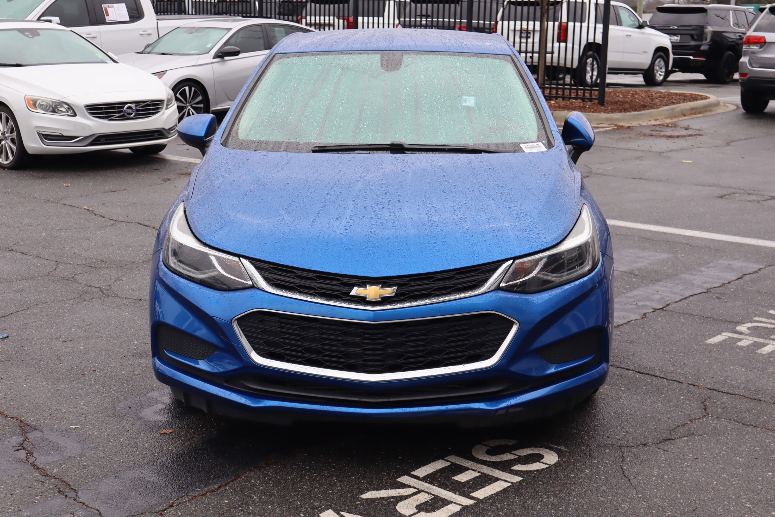 Used 2018 Chevrolet Cruze LT w/ Convenience Package image 3