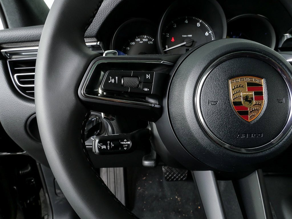 New 2026 Porsche Macan image 10