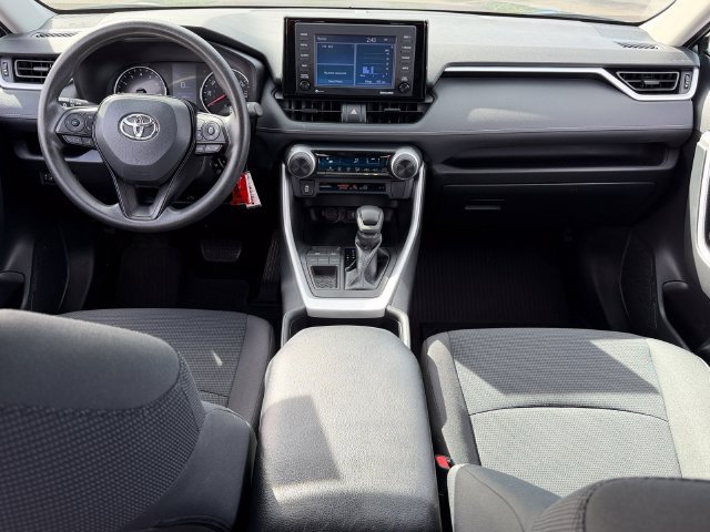 Used 2021 Toyota RAV4 LE FWD image 23
