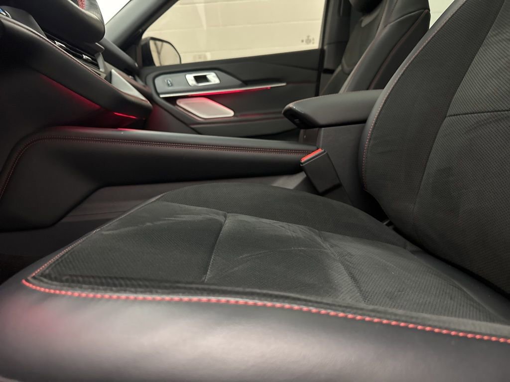 Used 2025 Ford Explorer ST image 30