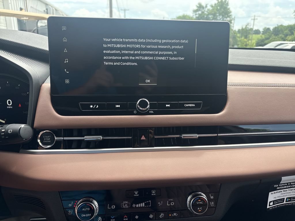 New 2026 Mitsubishi Outlander SEL FWD image 16